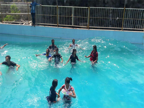 Mandvi Hill Resort Waterpark,One Day Picnic Resort and Waterpark Near by Gujarati Jain Community picnic spot in Virar, Vasai, Mira Bhayandar,Thane,Dahisar,Mumbai