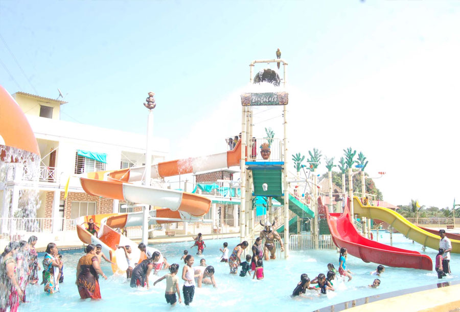 Mandvi Hill Resort Waterpark,One Day Picnic Resort and Waterpark Near by Gujarati Jain Community picnic spot in Virar, Vasai, Mira Bhayandar,Thane,Dahisar,Mumbai